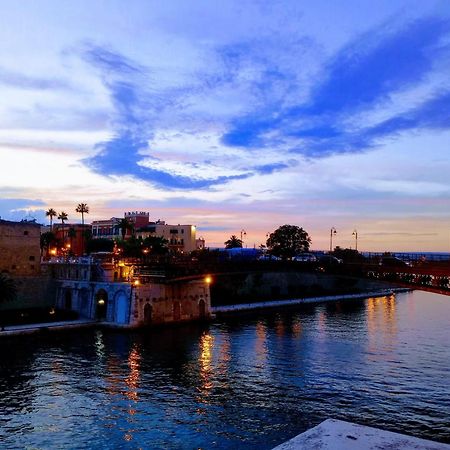 Sweet Home Tra I Due Mari Taranto Exterior photo